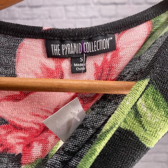 New The Pyramid Collection Small S Black Floral Knit Asymmetrical Tunic Top - Picture 3 of 4